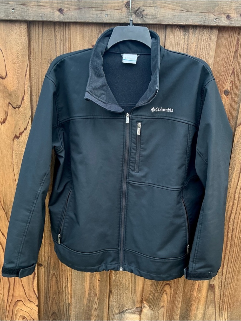 Columbia Black Softshell Full-Zip Jacket